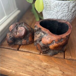 Hand-Carved Burl Wood‎ Lidded Keepsake Box
